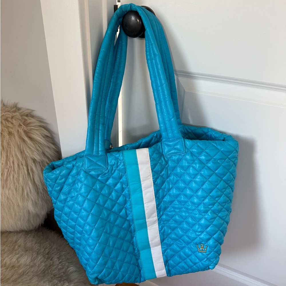 Oliver Thomas Blue/White Quilted Tote Bag